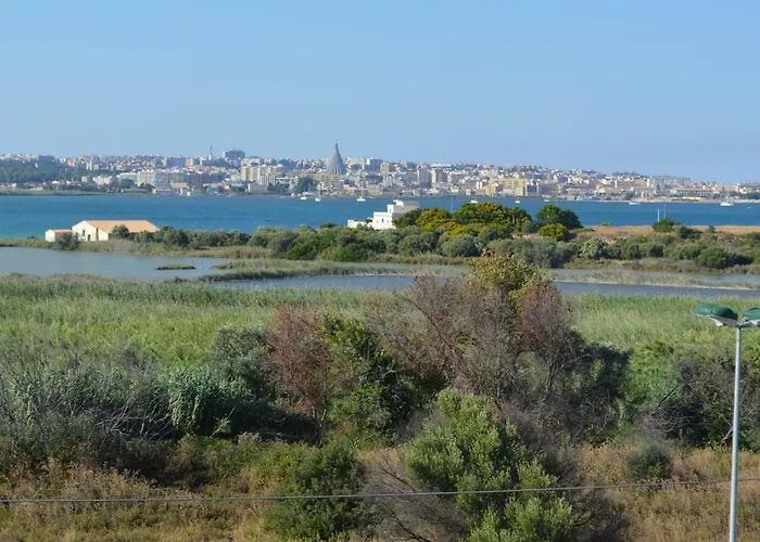 Il Faro شقة