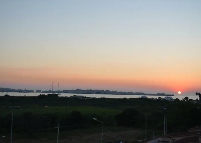Il Faro شقة